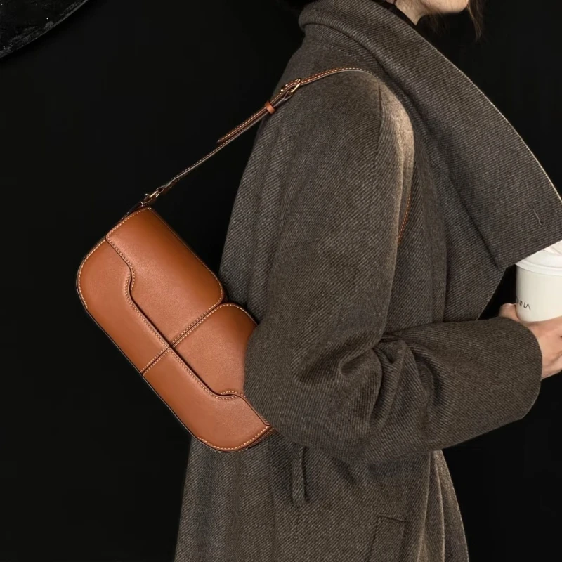Sac à bandoulière Baguette en cuir véritable pour femmes, sac à main sous les bras, petit sac carré, nouvelle mode Sac à bandoulière Baguette en cuir véritable pour femmes, sac à main sous les bras, petit sac carré, nouvelle mode