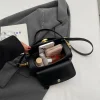sac à bandoulière noir classique pour femmes, sacs carrés rétro polyvalents, sacs à main à rabat en cuir texturé de grande capacité, nouvelle collection 2025