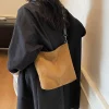 sac à bandoulière simple pour femmes, design de couleur unie, sac à bandoulière décontracté de grande capacité, large sangle réglable, sac seau rétro