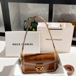 Sacs de créateurs vintage et de luxe avec style rétro et broderie délicate pour femmes, nouvelle mode et sac à bandoulière populaire pour fête