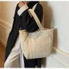 sac fourre tout simple et de loisirs en nylon, sac à bandoulière simple de grande capacité, sac à poignée pour les déplacements quotidiens