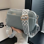 Sac à bandoulière chic végétalien pour femme, minimaliste et à la mode, sac initié avant en PU, compact, spacieux, adapté au téléphone