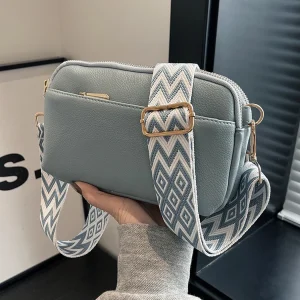 Sac à bandoulière chic végétalien pour femme, minimaliste et à la mode, sac initié avant en PU, compact, spacieux, adapté au téléphone