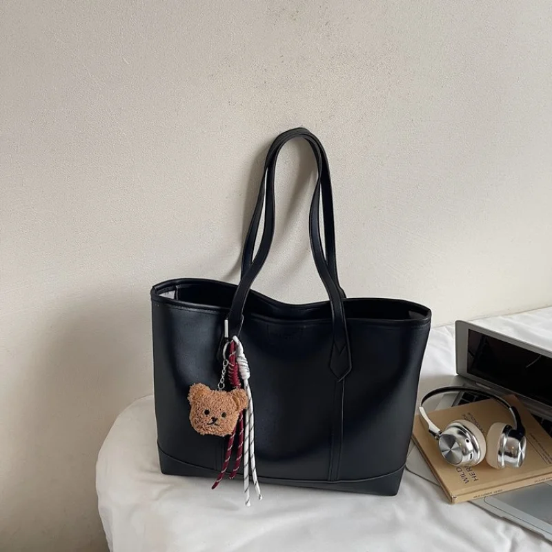 sac fourre tout pour femme en cuir de chèvre avec haut de gamme islande tendance léger doux style quotidien