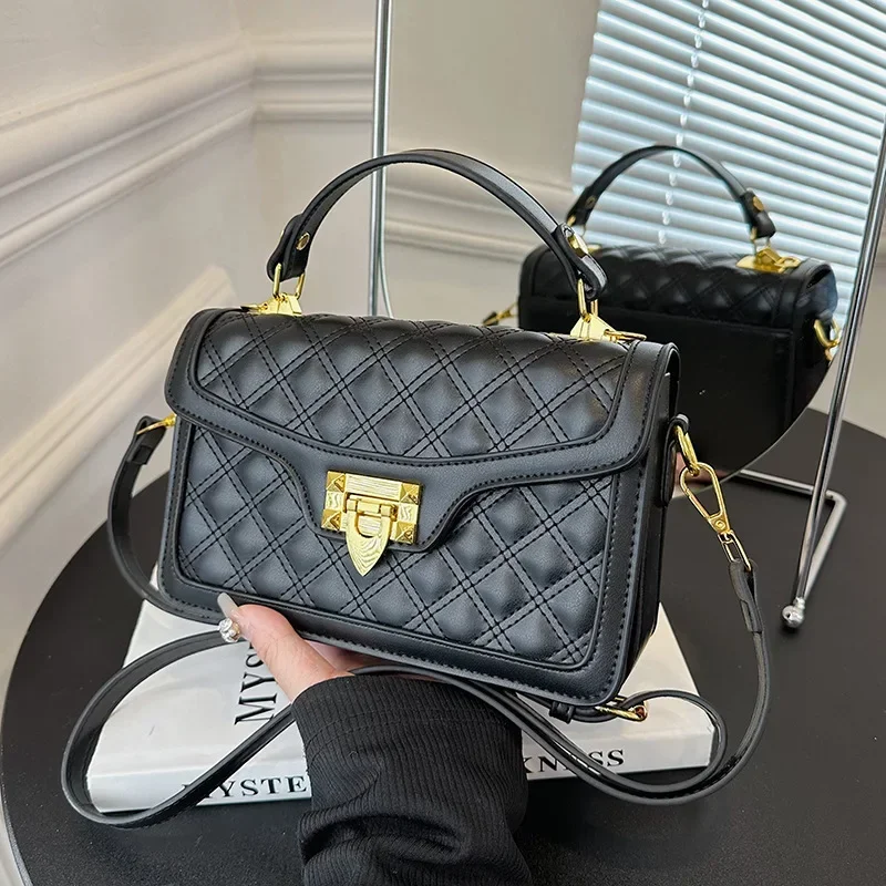 "2025 sac de messager design femmes diamant carré sac à bandoulière luxe petit sac à main polyvalent mode sac à bandoulière"