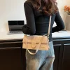 Sac cartable élégant pour femmes, en cuir PU structuré, couleur classique avec boucle décorative, sangle réglable pour le travail Sac cartable élégant pour femmes, en cuir PU structuré, couleur classique avec boucle décorative, sangle réglable pour le travail