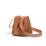 Sac à main design haut de gamme en cuir véritable grande capacité sac seau de banlieue femmes simple épaule inclinée sac à bandoulière nouveau