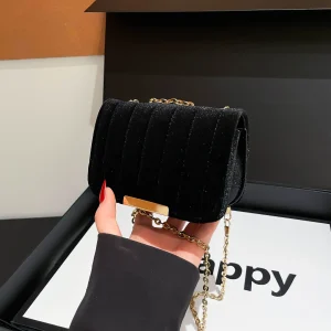 ​ ​ Sac carré pour téléphone 2025, sac à bandoulière minimaliste pour femmes, fourre-tout à la mode, sac Chic de jour à nuit, sac à bandoulière polyvalent ​