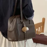 Sac Boston simple pour femme, vintage, grande capacité, sous les bras, sac lancé unique, nouveau style, stock d&rsquo;usine, fibre ultrafine, cuir