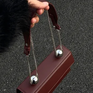 Sac à Main en Cuir group pour Patients de Mariage, Petit Sac à Bandoulière Populaire, Design à Rabat Classique, Nouvelle Collection 2024