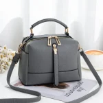 Sac à main à bandoulière élégant en cuir pour femmes, sac de luxe haut de gamme de styliste célèbre, finition chic, sac de banlieue Vintage ​