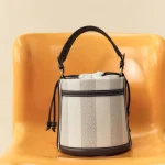 Sac seau à la mode, sac de plage en paille d&rsquo;été, sacs à main de voyage décontractés pour vacances, sac à bandoulière de loisirs en plein air pour femmes