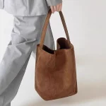 2025New sac seau tendance grande capacité sac fourre-tout haut de gamme Simple polyvalent sac à main de banlieue sac à bandoulière pour les femmes automne et W