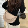 sac fourre tout en cuir tendance pour femmes avec bordure en daim souple et intérieur spacieux, parfait pour les voyages de week end 
