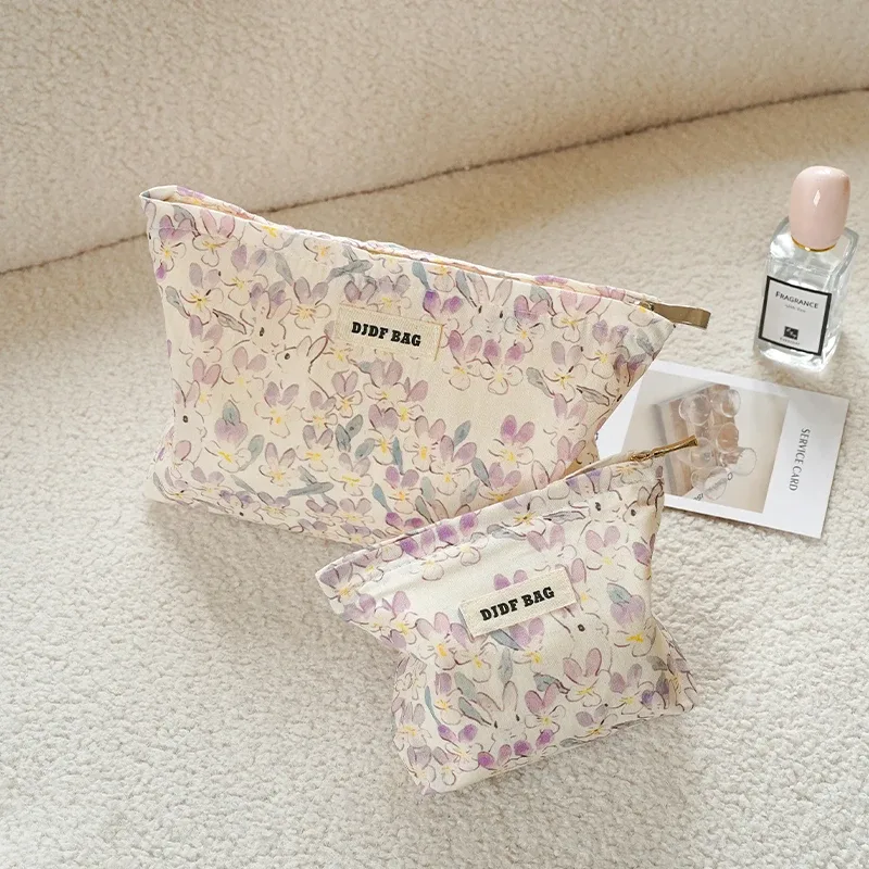Sac à cosmétiques lapin violet pour femme, grande capacité, sac de rangement pour produits de soins de la peau, sac d'agrément de voyage, sac pratique portable