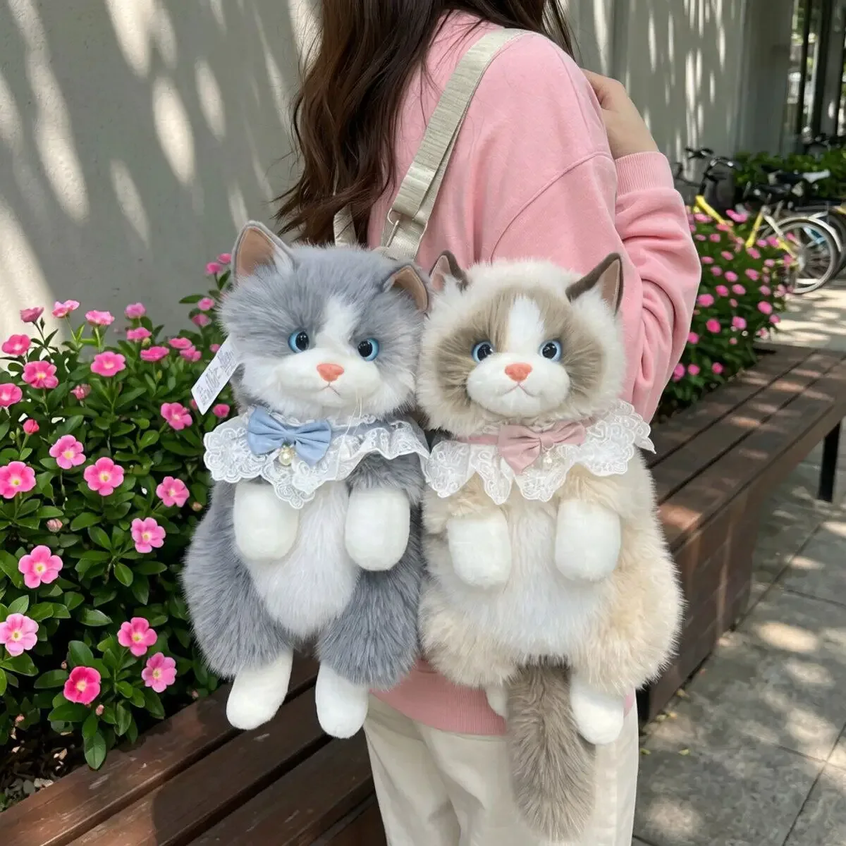 Sac à dos chat Ragdoll en fausse fourrure mignon pour filles, sac à bandoulière réaliste en peluche chaton avec nœud en dentelle, jouet en peluche doux, cadeau