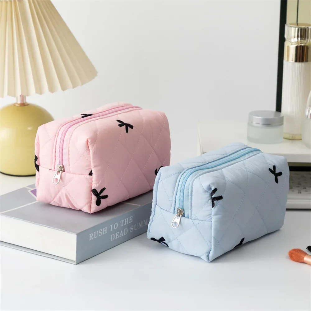trousse de maquillage en coton matelassé avec nœud pour femme, sacs à cosmétiques à fermeture éclair, trousse de toilette portable pour fille, grande capacité, évaluation de maquillage
