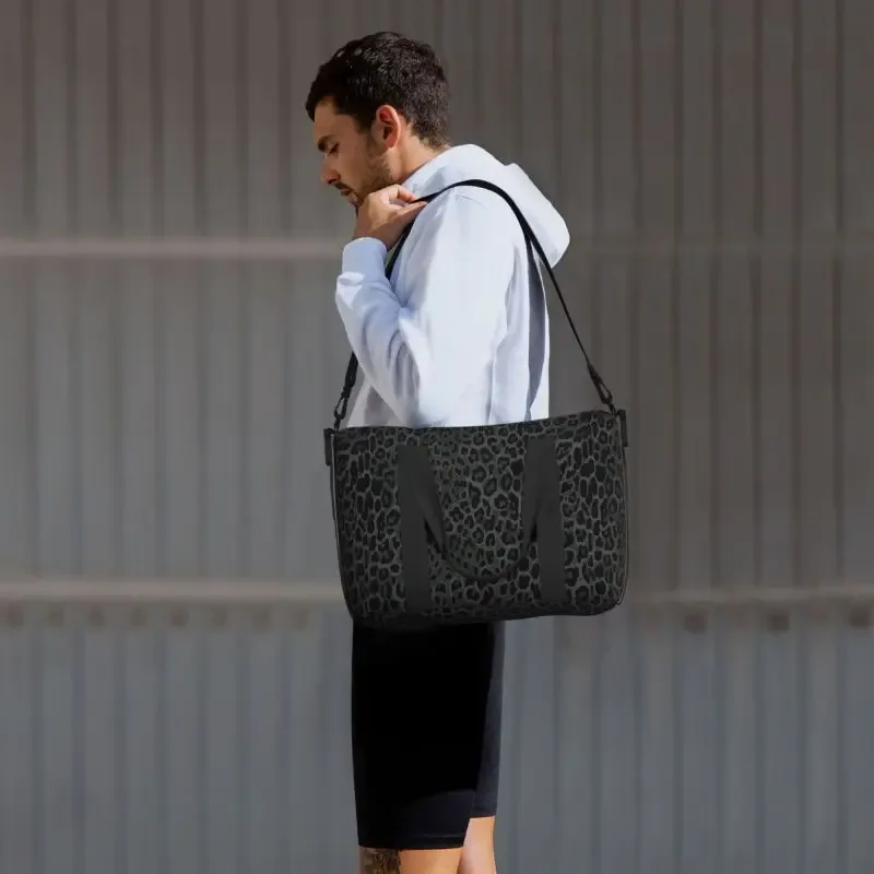 sac de voyage imprimé léopard noir, grands sacs de nuit imperméables pour week-end avec bandoulière, sac de sport pliable