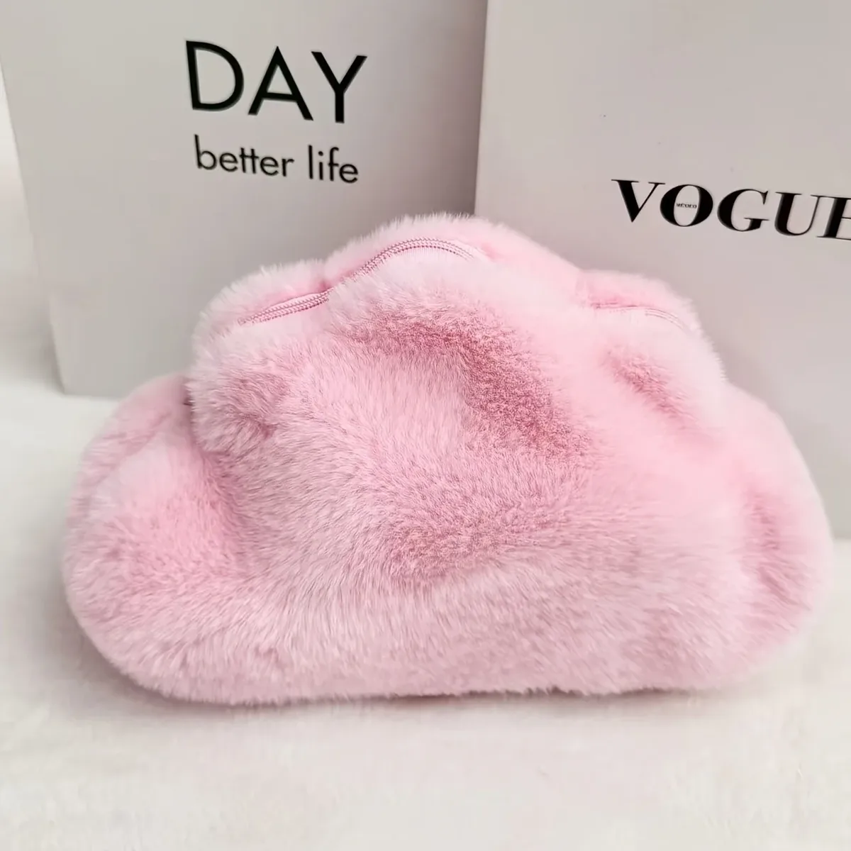 joli sac de maquillage en peluche en forme de nuage, sac de rangement cosmétique en peluche douce, sac de rangement de voyage avec fermeture éclair pour produits de beauté