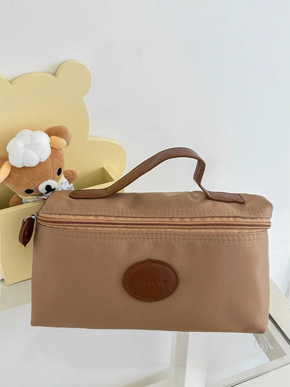 nouvelle trousse de toilette portable unisexe yt de haute qualité, élégante et légère, avec étiquette en cuir, sac à main en nylon pour le maquillage