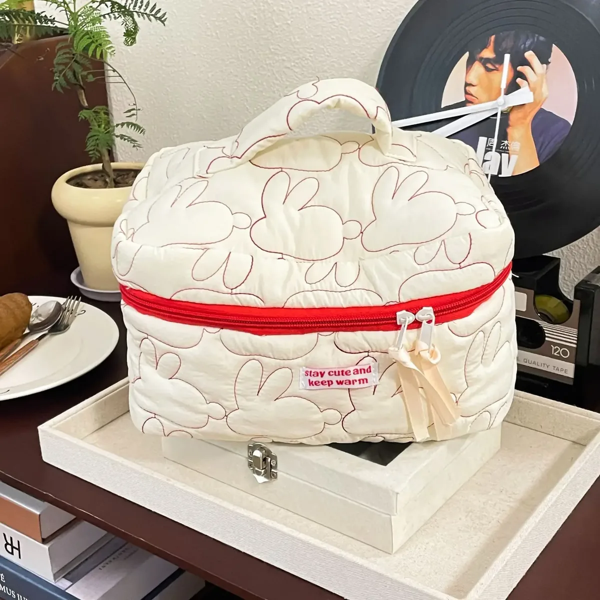 ins – sacs de maquillage à fermeture éclair de grande capacité, étuis à cosmétiques en coton matelassé lapin, pochette de rangement de voyage mignonne, organisateur pour femmes, sac à main