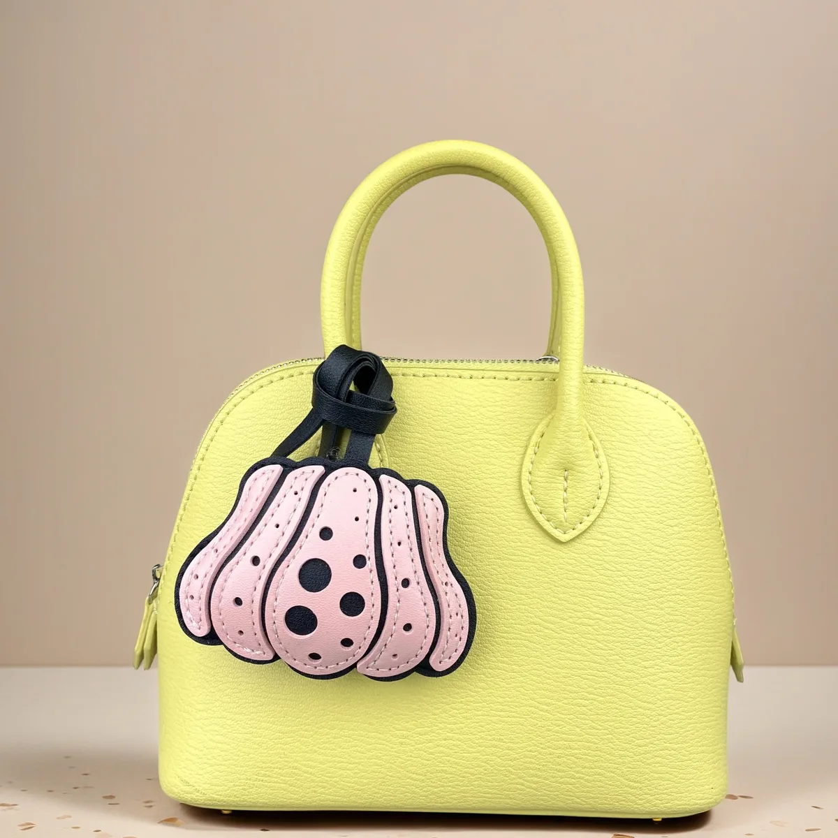 ensemble de porte-clés citrouille et châtain en cuir noir et coloré, accessoires de charme de sac mignon pour sac à main, sac à dos, cadeau-cuir pu