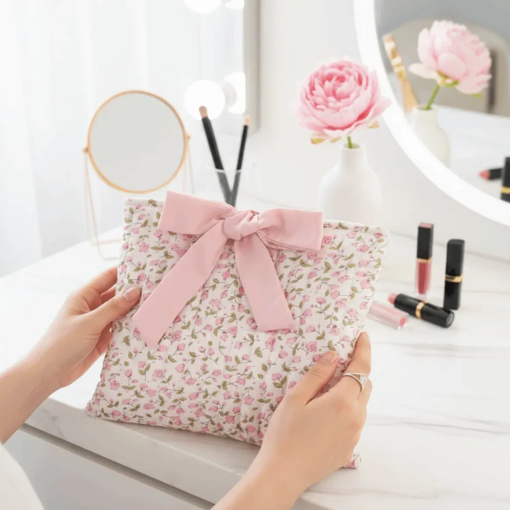 sac de rangement portable pour livres à motif floral, grande capacité, léger, organiseur de cosmétiques, design matelassé, trousse de maquillage avec nœud papillon, style universitaire