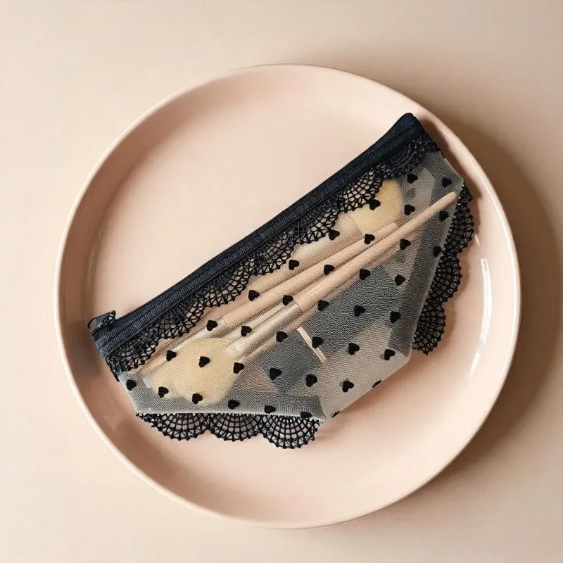 pochette de maquillage transparente y2k en maille et dentelle, forme cœur, style ins, trousse de toilette de voyage