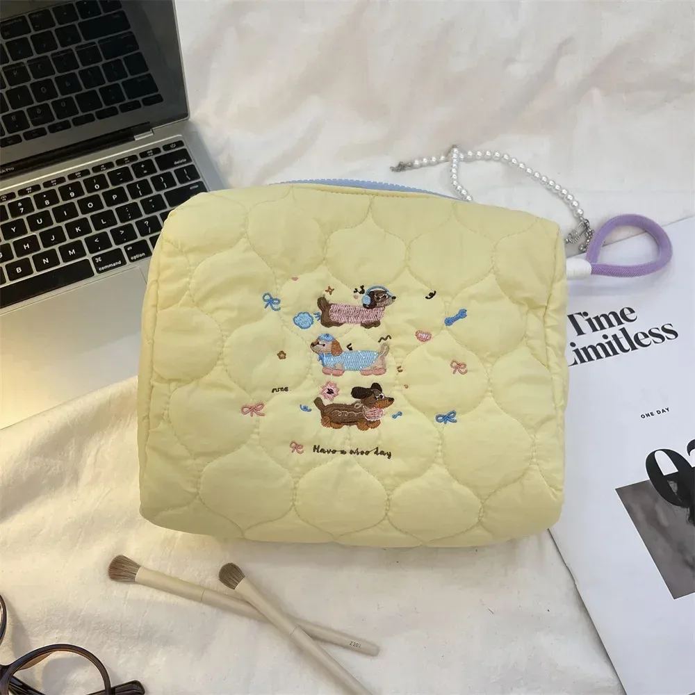 sac à cosmétiques matelassé brodé pour femme, sacs à main de rangement portables pour dame, trousse de maquillage mignonne, pochette avec poignée