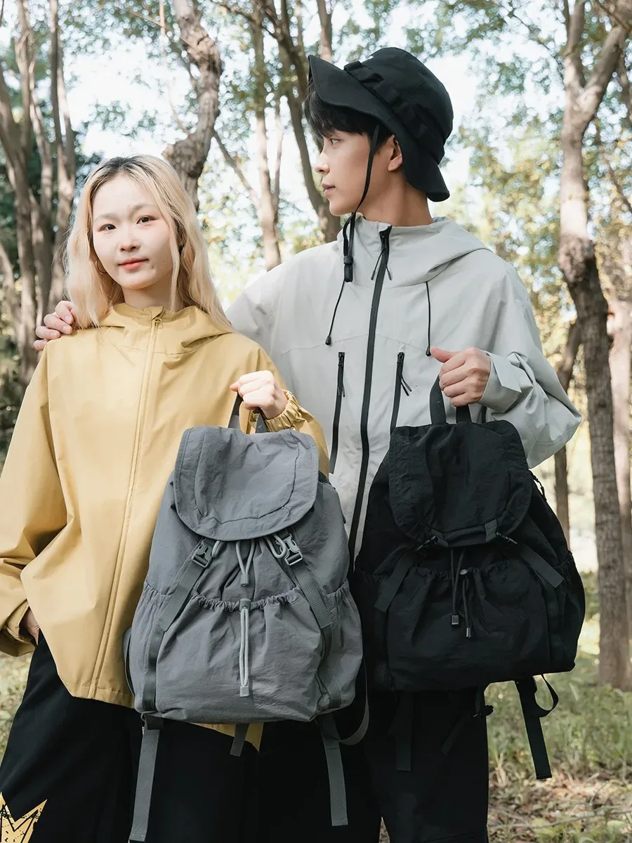 sac à dos décontracté à cordon de serrage pour femmes, sac à dos plissé léger de grande capacité pour les voyages en plein air, 2025