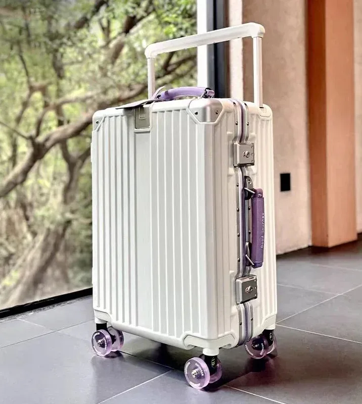 bagage roulant à guidon large avec cadre en aluminium, avec roues pivotantes silencieuses colorées et serrure tsa, valise à roulettes de grande capacité