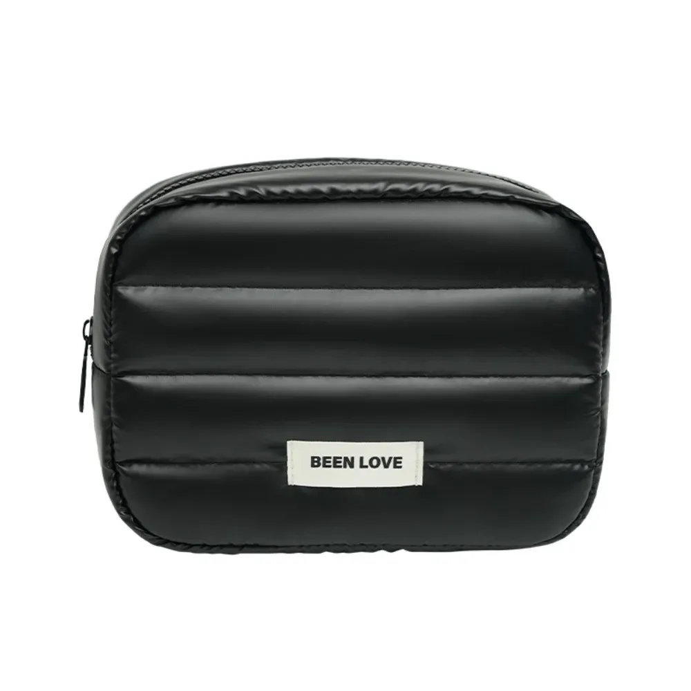 trousse de maquillage portable matelassée en duvet, couleur unie, grande capacité, sac de voyage matelassé pour articles de toilette, pochette de rangement douillette à fermeture éclair pour soins de la peau