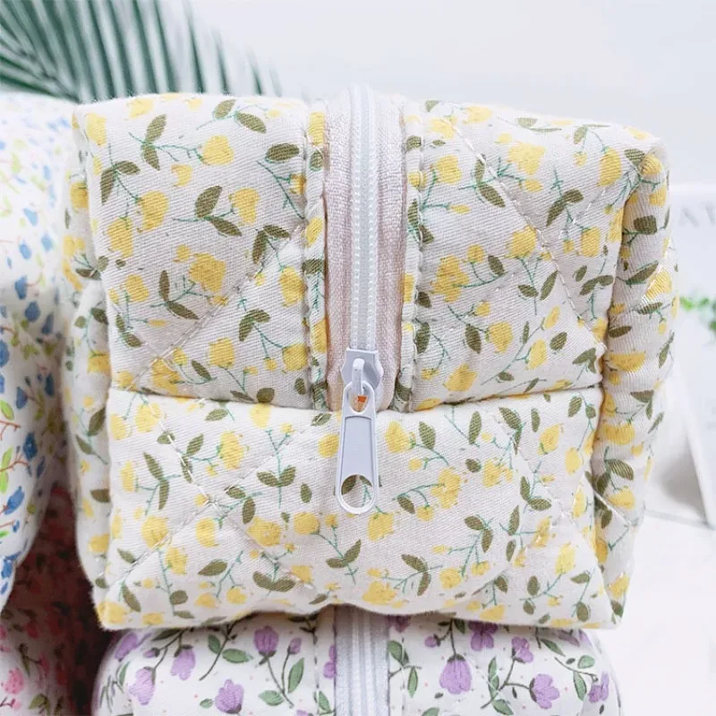 1pc fleur imprimé gonflé matelassé fermeture éclair maquillage sac organisateur de rangement toilette sac à main pochette cosmétique grand voyage sac cosmétique