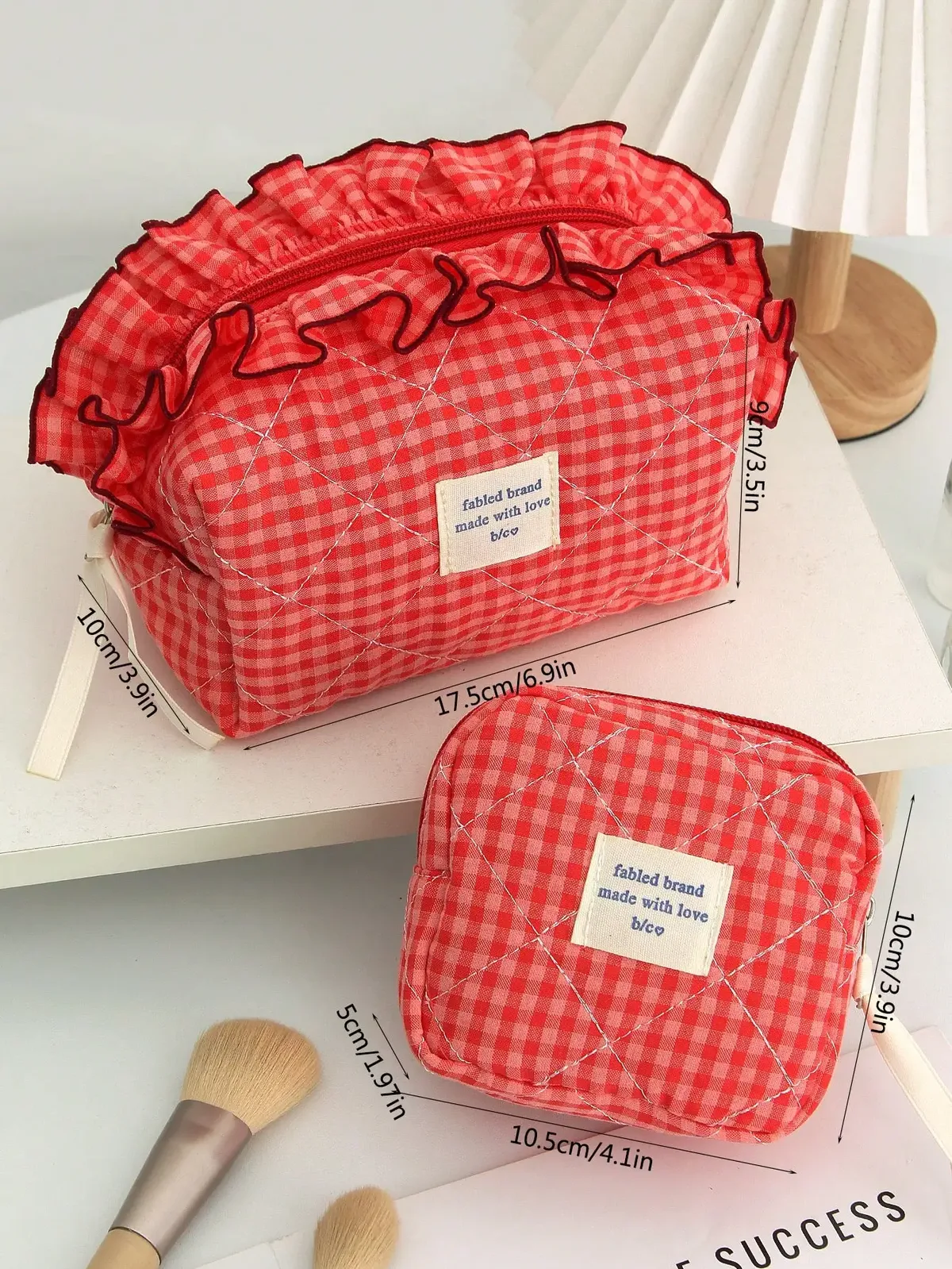 1 pièce/ensemble trousse de maquillage matelassée à carreaux en dentelle, trousse de maquillage portable multifonctionnelle, trousse de maquillage de rangement de voyage, trousse de maquillage à volants mignonne