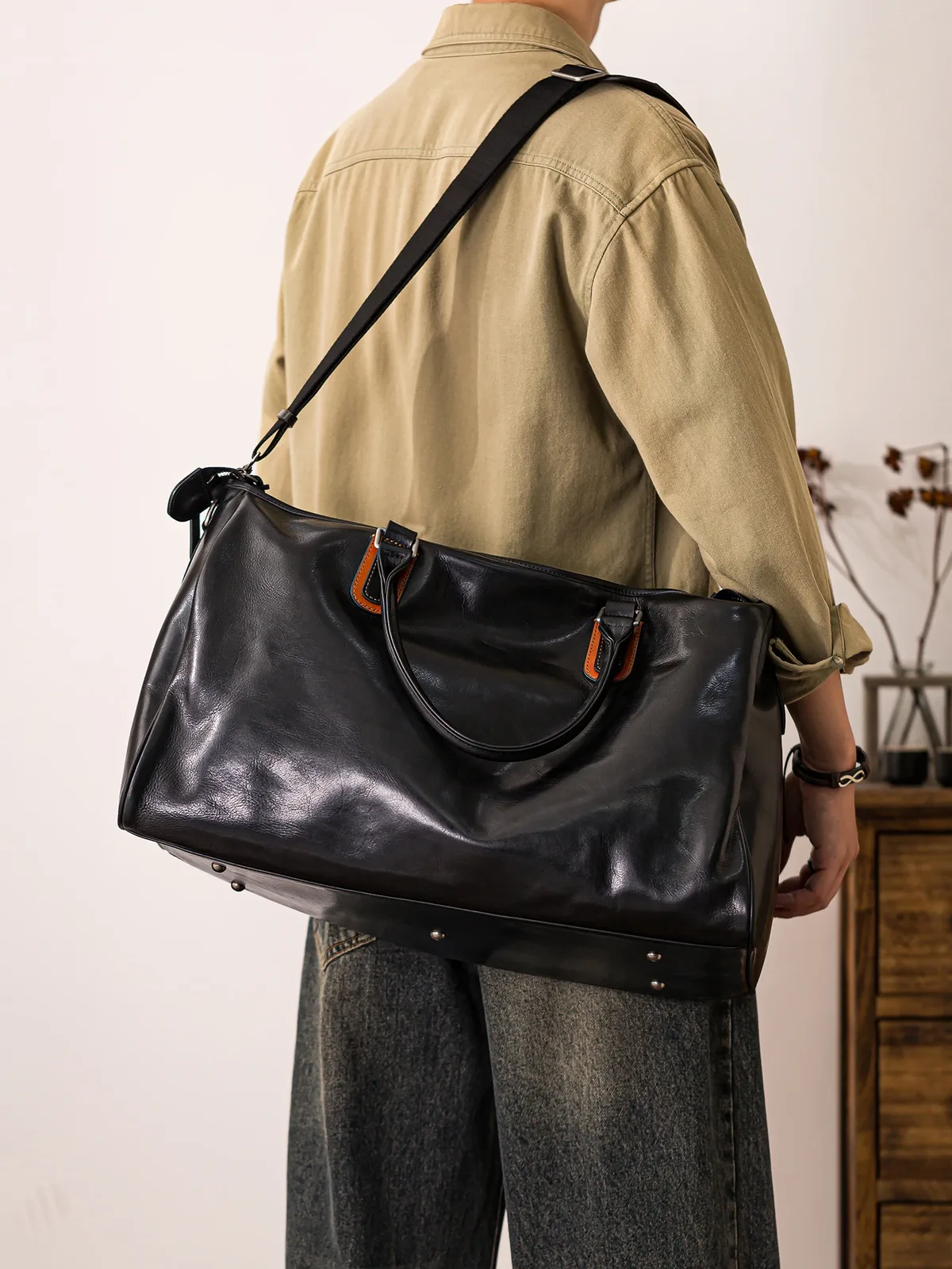 Organisateur Simple concepteur fait à la main en cuir véritable sac de voyage pour hommes en plein air sport décontracté luxe véritable cuir de vache noir sac à main