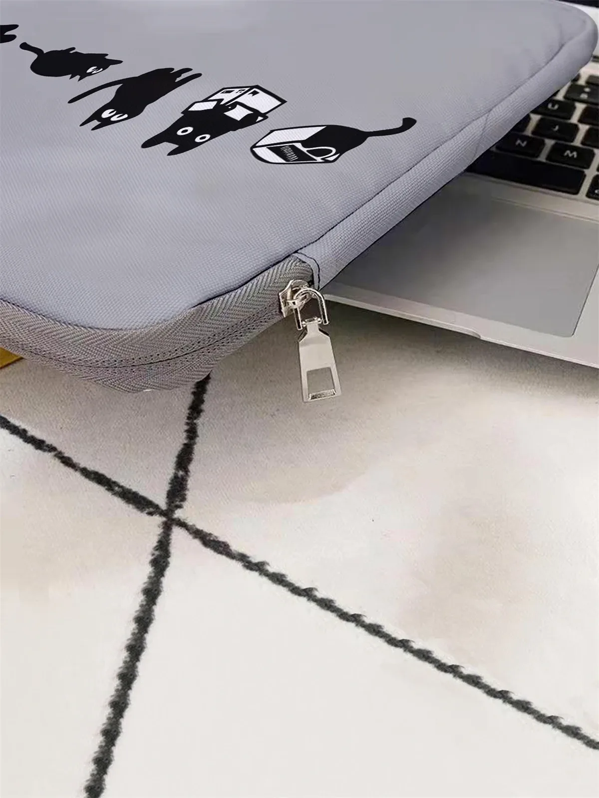 sac et porte-documents pour ordinateur portable avec motif chat noir, adapté aux ordinateurs portables de 14 pouces