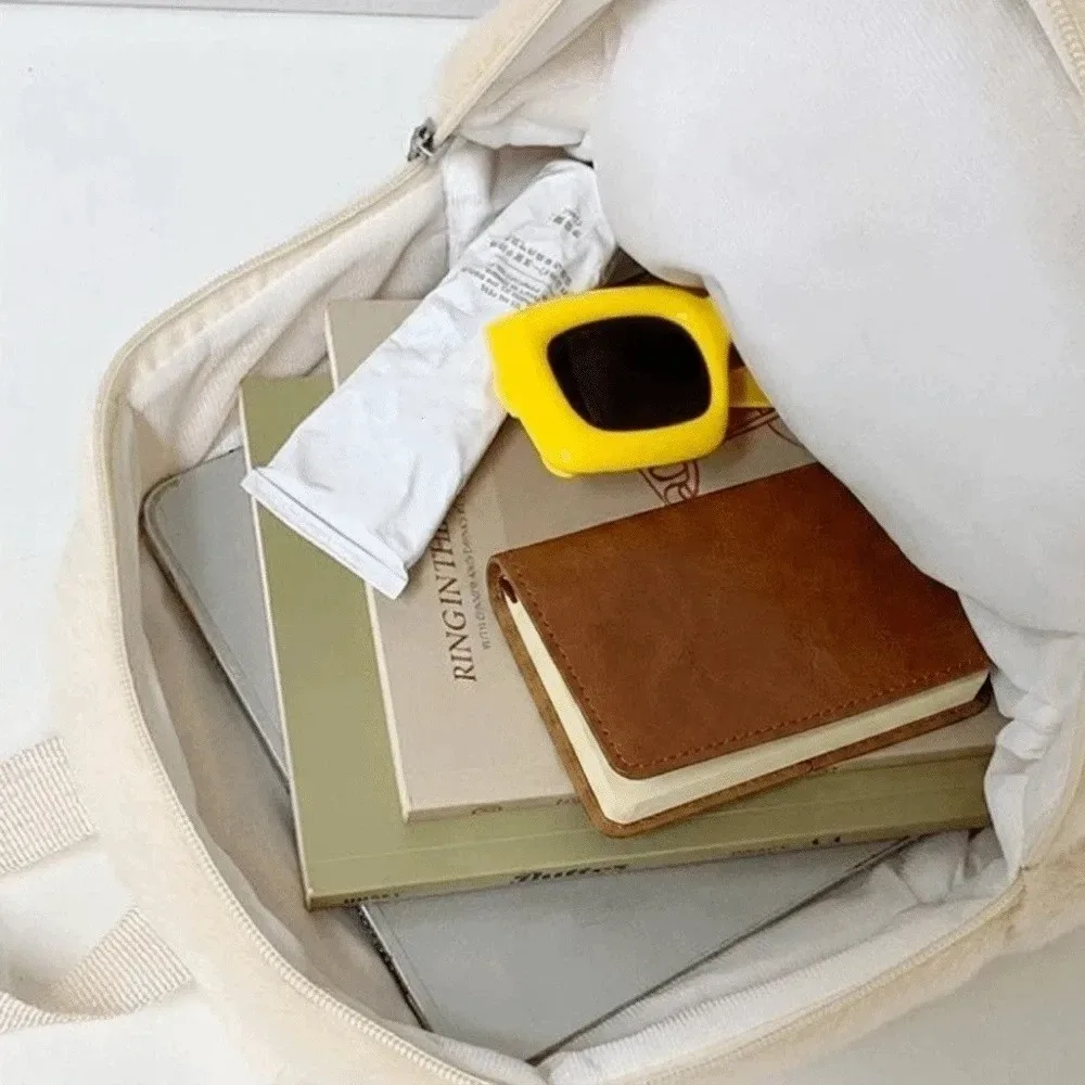 sac à dos mignon, doux et moelleux en forme de chat, grande capacité, sac à dos 3d, doublure en polyester, sac à bandoulière réaliste, idéal pour les voyages.