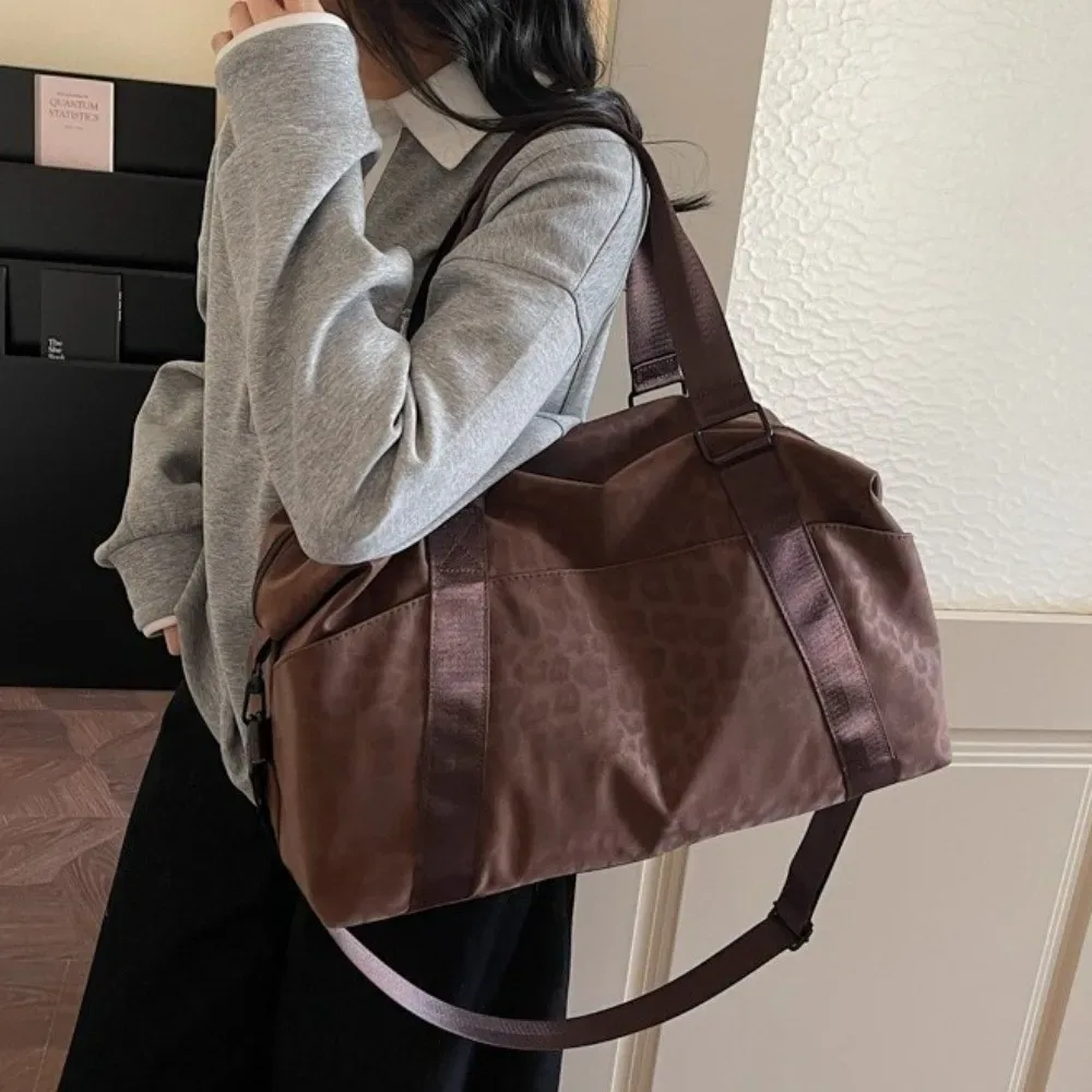 sac de voyage à imprimé léopard, sac de voyage imperméable avec sangle réglable, grande capacité, sac à main léger et multifonctionnel