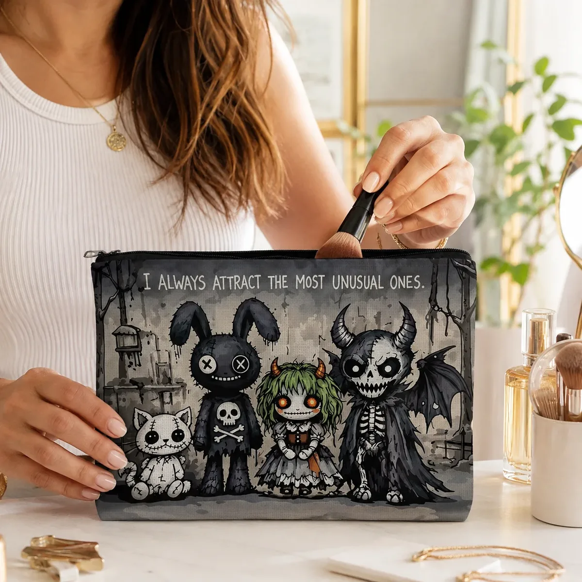 Pochette de Maquillage en Toile Motif Poupée Gothique Effrayante, Impression Personnage Sombre et Sinistre, Trousse de Toilette Portable pour Halloween