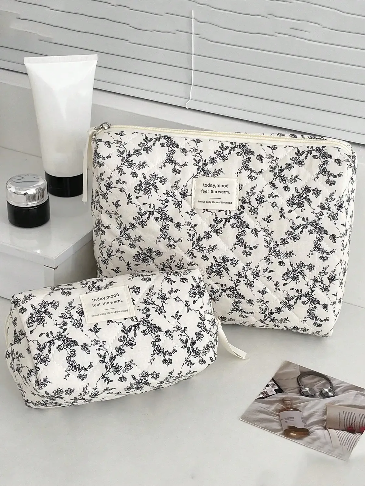 1 pièce/ensemble trousse de maquillage matelassée florale noir et blanc, trousse de maquillage portable, trousse de toilette de grande capacité, trousse de maquillage de rangement de voyage