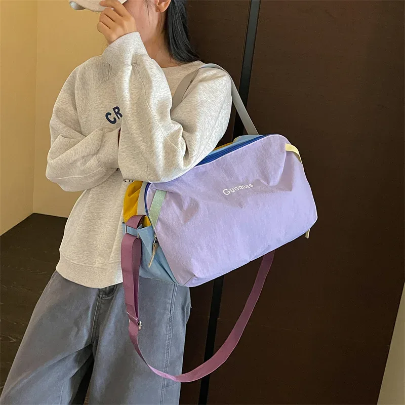 sac de voyage en nylon pour femme, sac à main coloré avec sangle, sac de sport léger pour femme, sac de nuit, sac fourre-tout décontracté pour le week-end