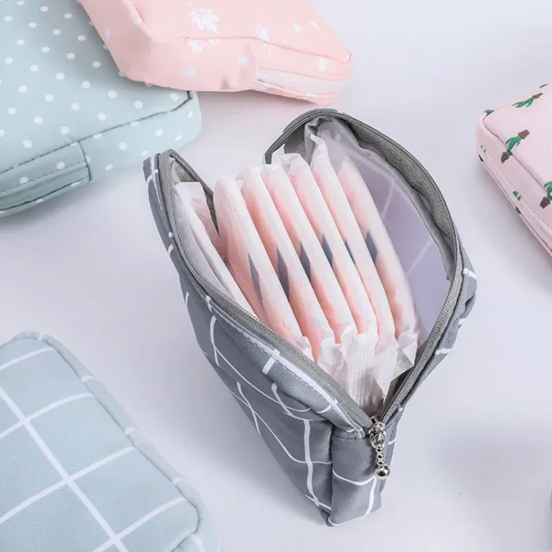 1 pièce trousse de toilette et de maquillage pour femme, mignonne et tendance, indispensable pour le voyage, pour rouges à lèvres, serviettes hygiéniques et autres articles de toilette