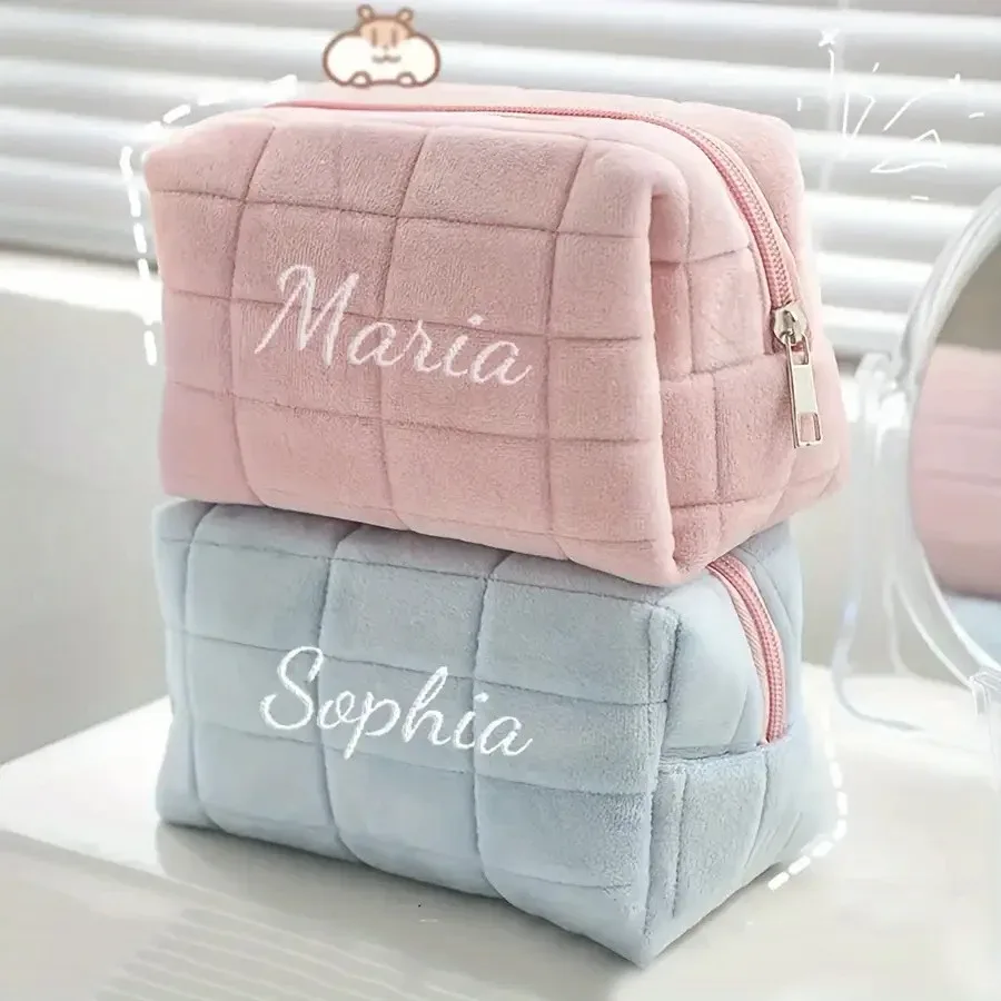 sac de rangement cosmétique en fourrure unie personnalisé avec nom, pour femme, avec fermeture éclair, organiseur de maquillage, sac à main, trousse à crayons, trousse de toilette de voyage