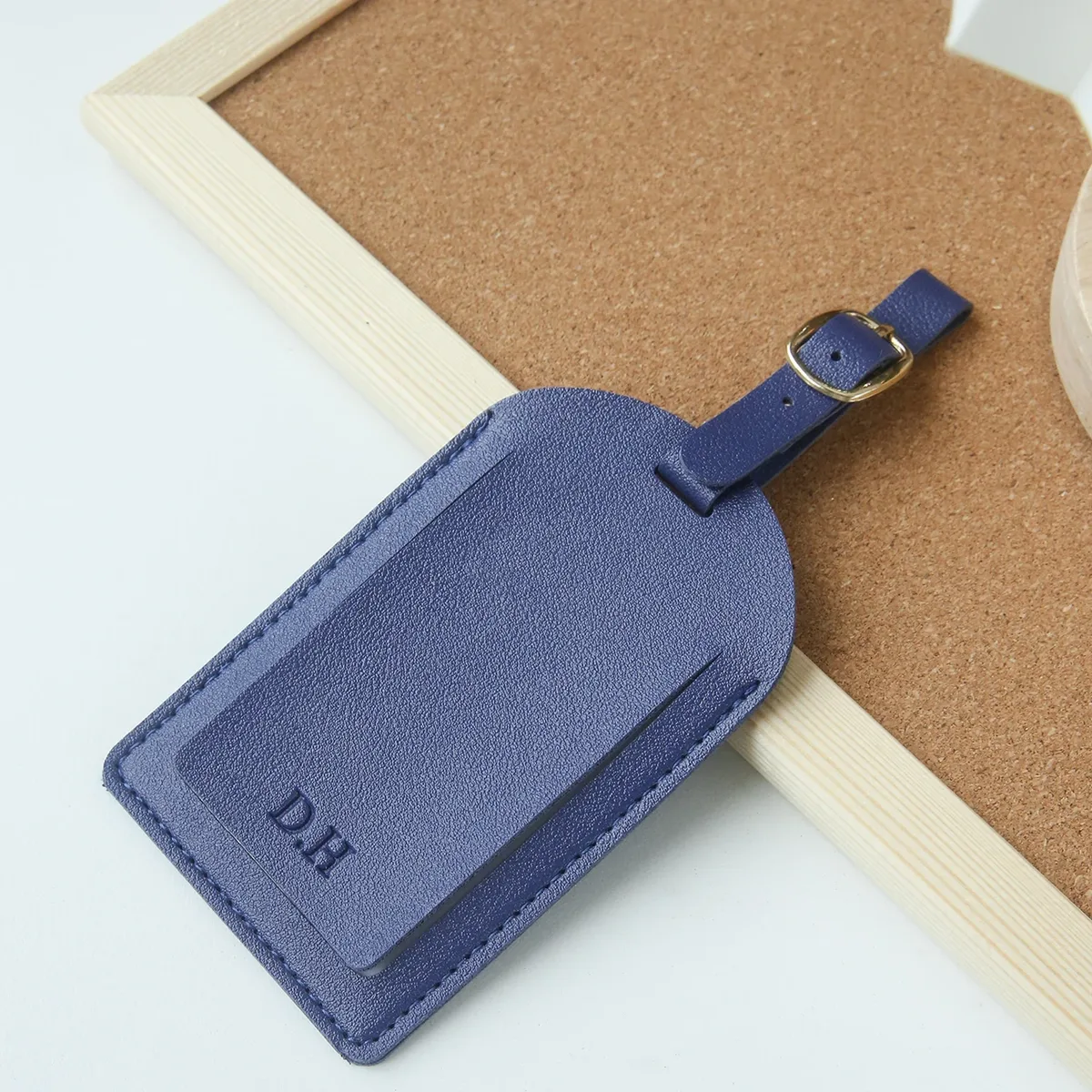 étiquette de bagage en cuir personnalisée avec initiales en relief, boucle réglable, couvercle rabattable pour la confidentialité, étiquette de voyage anti-perte pour valise