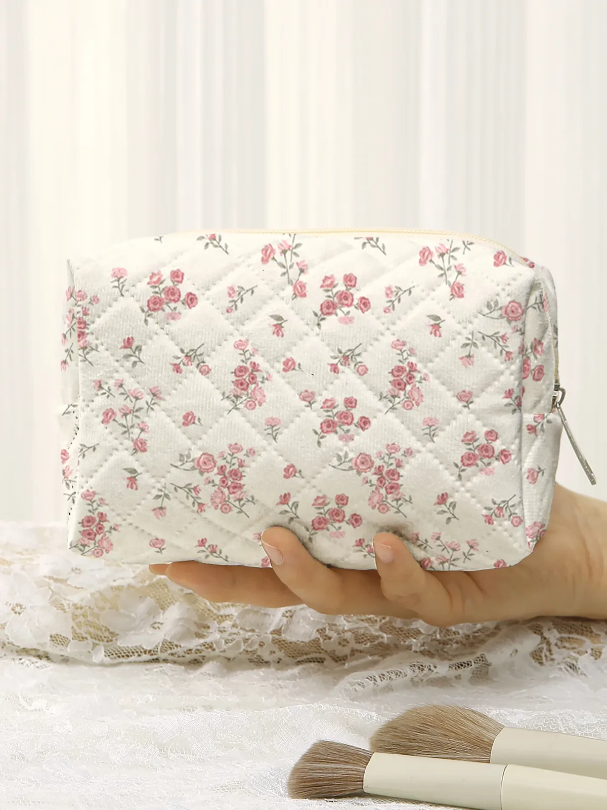 grande trousse de toilette matelassée, mini trousse à maquillage à fermeture éclair avec imprimé floral rose délicat, pochette de rangement pour femme pour le quotidien et les voyages