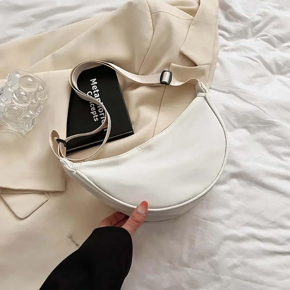 sac à bandoulière en nylon pour femmes, mode portable décontracté hobos sport poitrine sac sous les bras étudiants forme de boulette sac à bandoulière