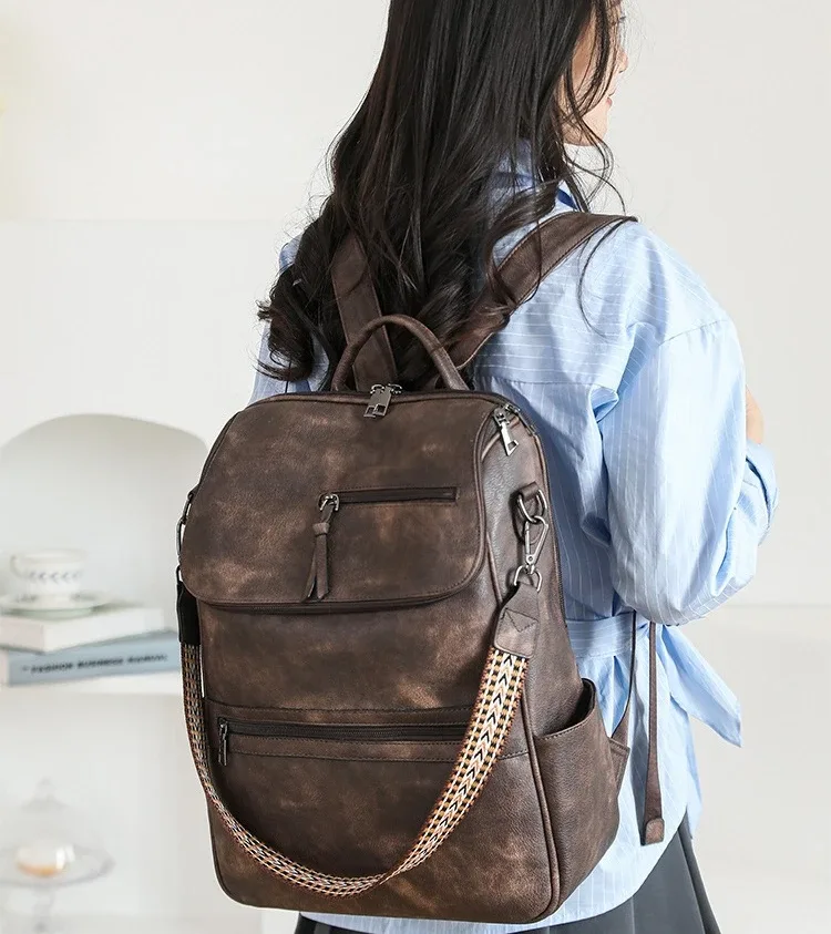 nouveau 2025 femmes grand sac à dos pour ordinateur portable en cuir 15.6 pouces étanche décontracté mode affaires rétro voyage sac à bandoulière pour collège