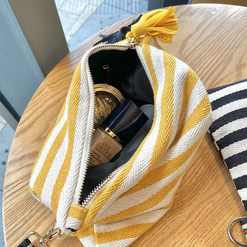 Trousse à cosmétiques pour femmes, trousse de maquillage rayée, organisateur coréen à pompon, pochette à cosmétiques, trousse de toilette de voyage, trousse de beauté en toile