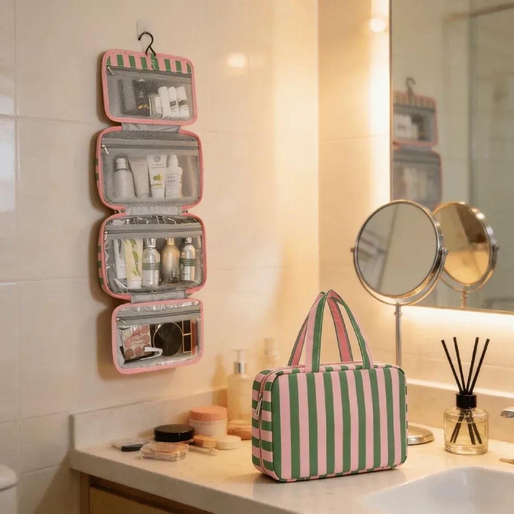 trousse de toilette rayée à 4 compartiments, pochette pliable rayée avec crochet | sacs de toilette de voyage 