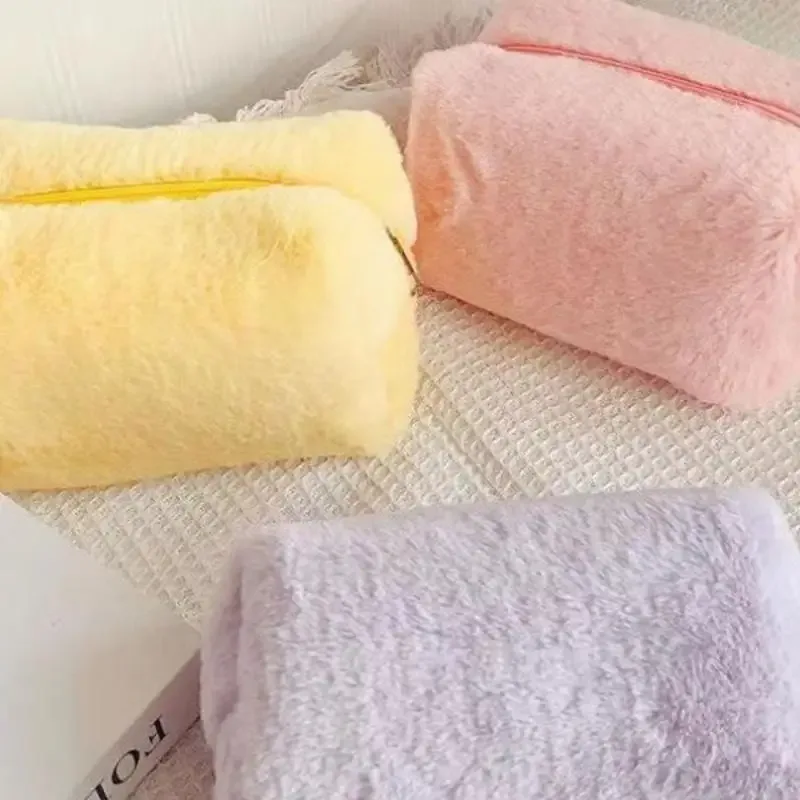 sac de beauté en peluche douce pour femmes, étuis à cosmétiques de voyage compacts, paquets de toilette à fermeture éclair unique, pochette de douche, sacs de rangement